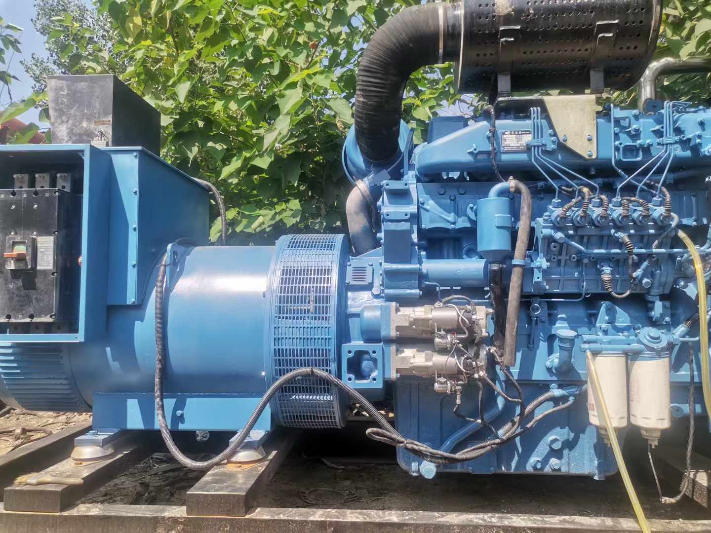 水城详细说明降低 800kW 柴油发电机输出电流波动的方法