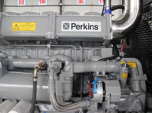 水城频率波动时，发电机组有哪些保护措施？
